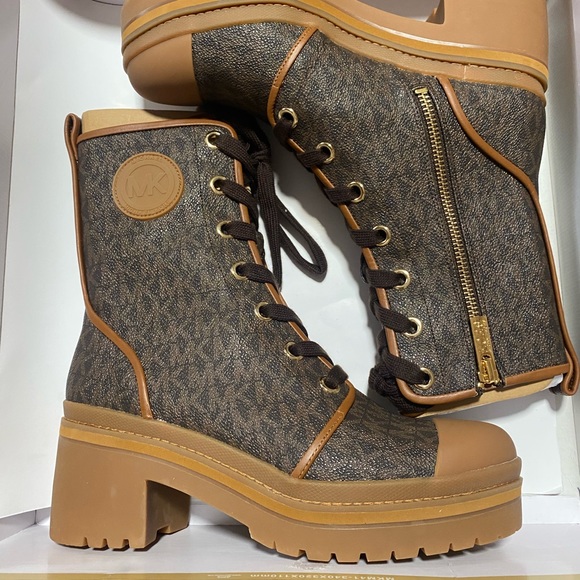 Michael Kors combat boots - Picture 1 of 4
